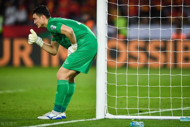 中国男篮亚预赛名单：赵继伟领衔 周琦未入选