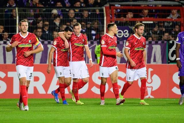 新科状元轰33分老鹰力克尼克斯 独行侠擒公牛